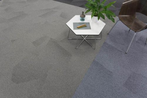 0138-tiltnturn-ash-profile-sky-tint-clay-screen-1200x800