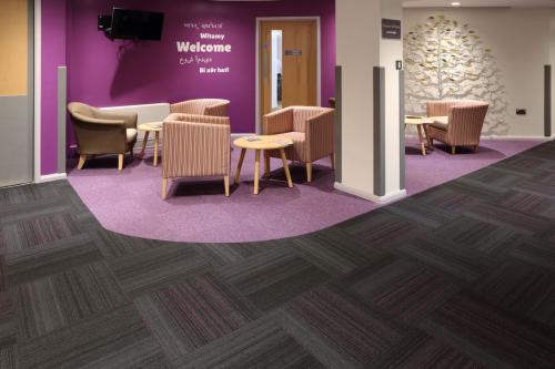 bolton-hospice-tivoli-hadron-004-carpet-tiles-carpet-tiles