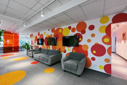 brp-romania-lateral-carpet-tiles-05-1199x800