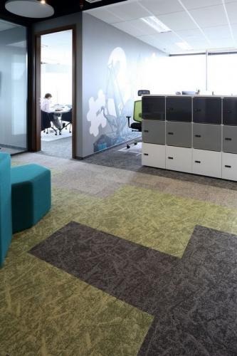 cbre-gdansk-office-carpet-tiles-burmatex-02-533x800