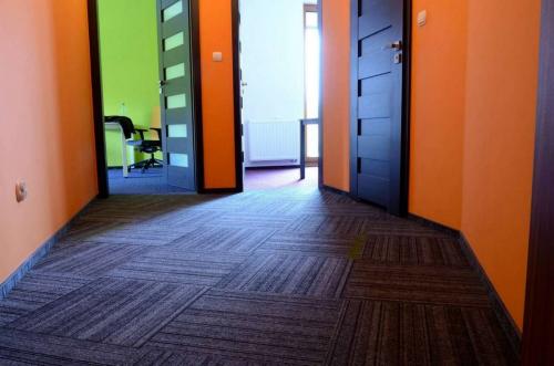 code-carpet-tiles-amartus-cracow-06-1200x795