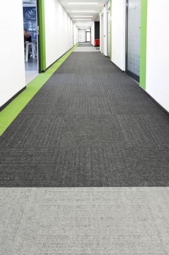 gdansk-office-carpet-tiles-burmatex-04-533x800