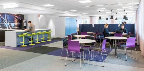 lateral-carpet-tiles-microsoft-sweden-04-1200x594