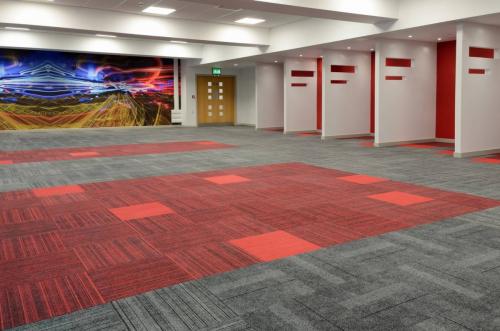 newcastle-univeristy-structure-bonded-carpet-tiles-08-1200x795