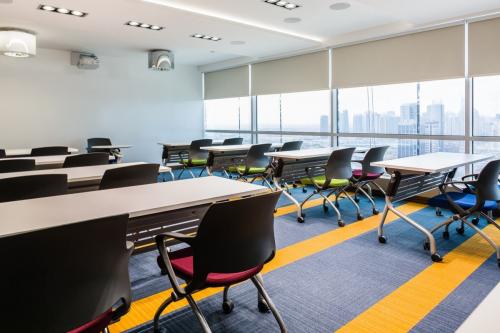 structure-bonded-carpet-tiles-ems-dubai-02-1200x800