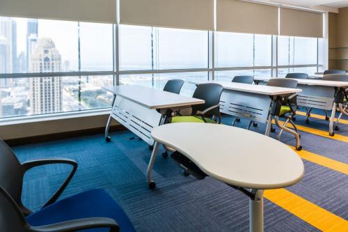 structure-bonded-carpet-tiles-ems-dubai-04-1200x800