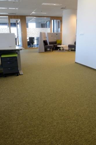 tivoli-loop-pile-carpet-tiles-01-530x800