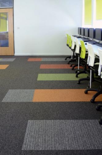 tivoli-loop-pile-carpet-tiles-hall-park-academy-02-530x800